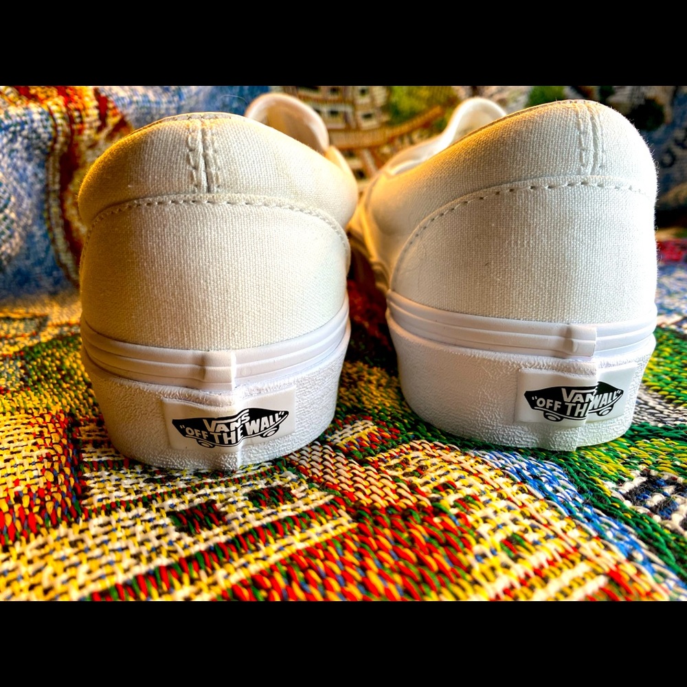 Vans Slip On Skate Shoe - White. Women’s 7.5